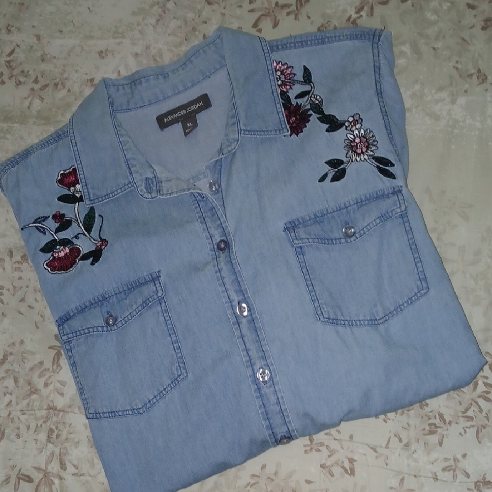 ALEXANDER JORDAN  Embroidered Denim Blouse Size XL